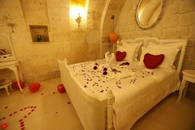 Anatelein Boutique Cave