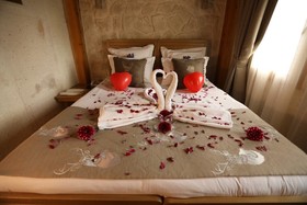 Anatelein Boutique Cave