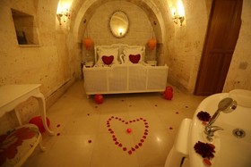 Anatelein Boutique Cave