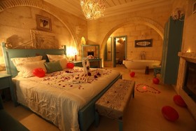 Anatelein Boutique Cave