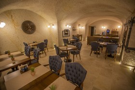 Nino Cave Suites