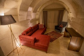 Nino Cave Suites