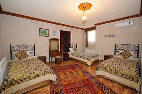 Arch Palace Hotel