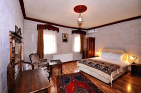 Arch Palace Hotel