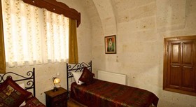 Arch Palace Hotel
