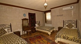 Arch Palace Hotel