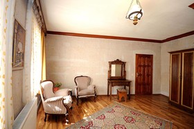 Arch Palace Hotel