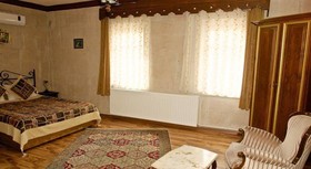 Arch Palace Hotel