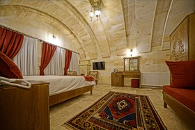 Balloon Cave Hotel