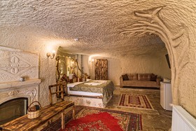 Cappadocia Ennar Cave