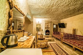 Cappadocia Ennar Cave