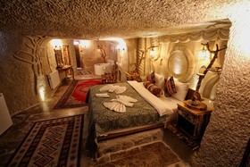 Cappadocia Ennar Cave