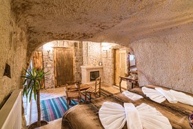 Cappadocia Ennar Cave