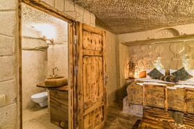 Cappadocia Ennar Cave