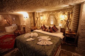 Cappadocia Ennar Cave