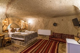 Cappadocia Ennar Cave