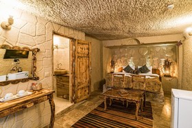Cappadocia Ennar Cave
