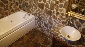 Cave Art Hotel