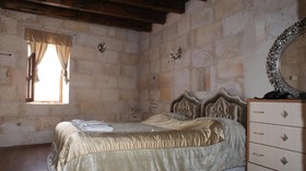 Cave Art Hotel