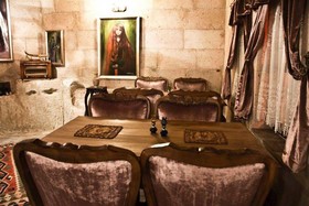 Cave Art Hotel