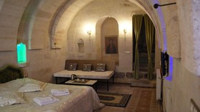 Cave Art Hotel