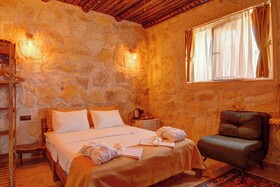 Ceran Stone House