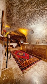 Crassula Cave Hotel