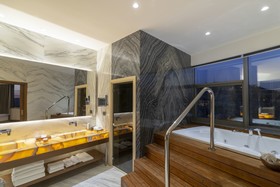 Crowne Plaza Nevsehir - Cappadocia