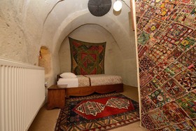 Elysée Cave House