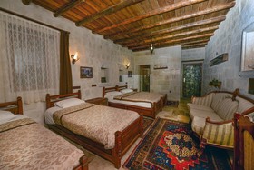 Elysée Cave House