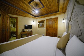 Enjoy Stone Hotel