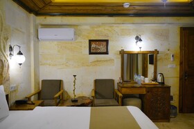 Enjoy Stone Hotel