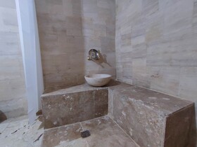 Euphoria Cave House