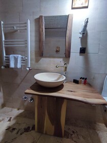 Euphoria Cave House