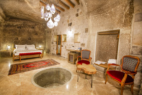 Hera Cave Suites