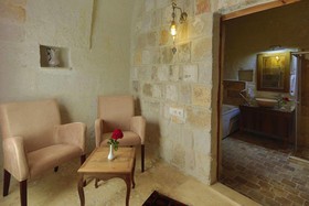 Jacob's Cave Suites