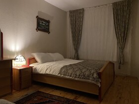 Kale House Nar