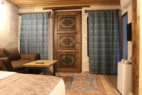 Kayra cave suites