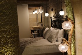 Kayra cave suites