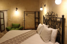 Kayra cave suites