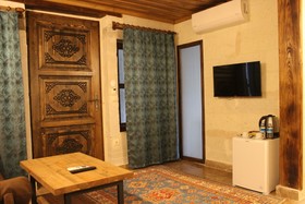 Kayra cave suites