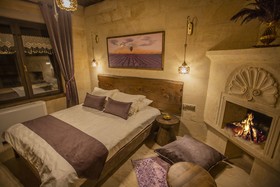Maks Cave House
