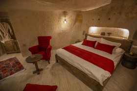 Maks Cave House