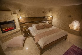 Maks Cave House