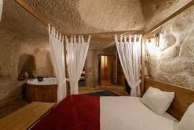 Matiana View Cave Hotel