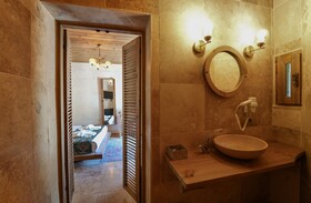 Matiana View Cave Hotel