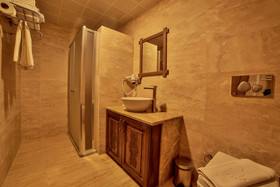 Milat Cave Hotel