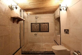 Nar Cave House