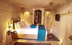 Peruna Cave Hotel