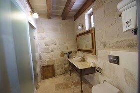 Peruna Cave Hotel